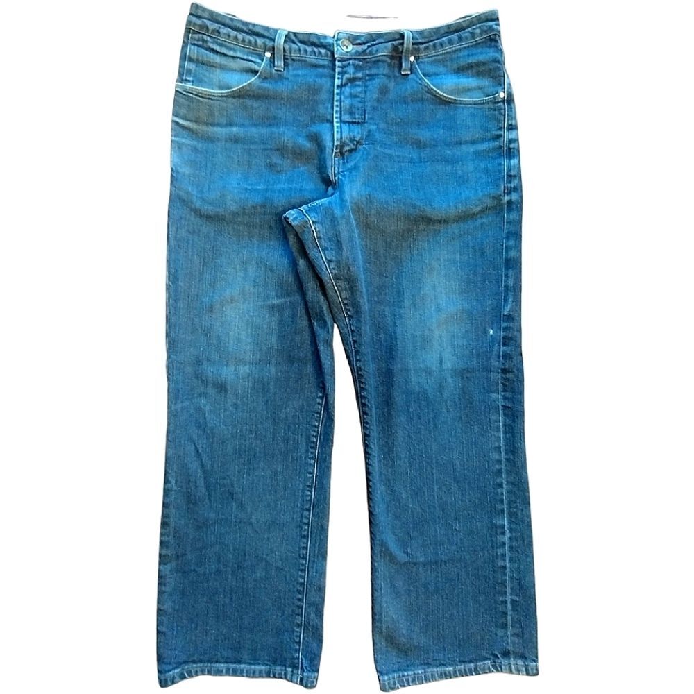WORN Brand Men's Loose Fit, Medium Wash Blue Jeans, Size 40x32 Tag, Actual 40x29